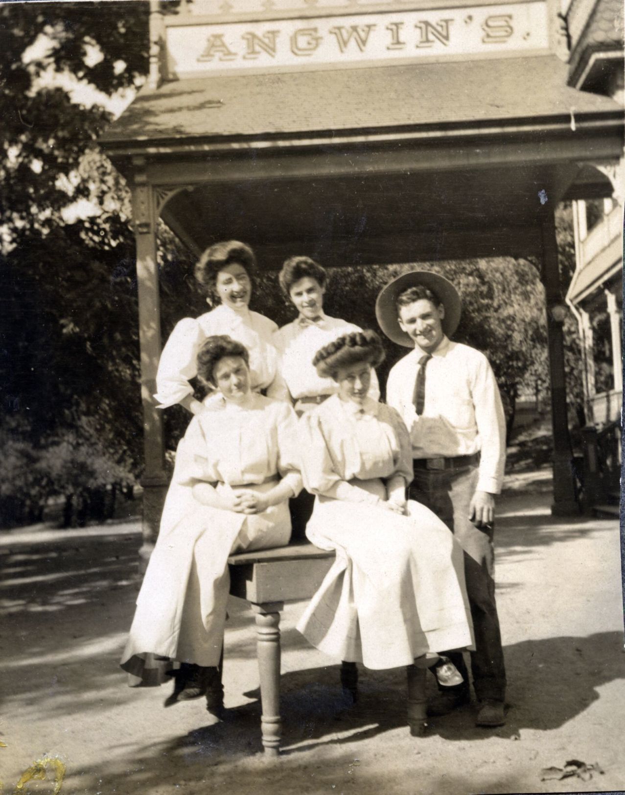 Young people vacationing in Angwin, early 1900s